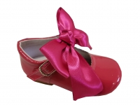 Shoe