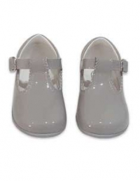 Shoe